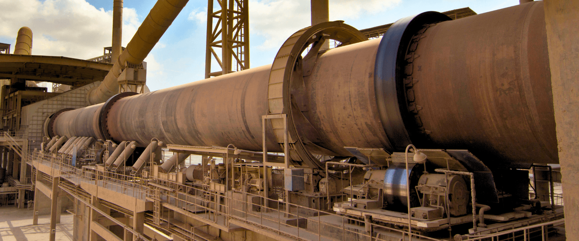 Rotary kiln measurement and alignment system for cement plants